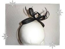 Magnifique Serre Tête  Coiffe Mariage Soirée Cocktail Noir Sisal et Plumes 