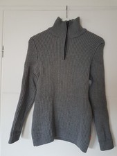Pull Hugo Boss en très très bon état taille M couleur gris 100% laine