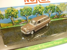 1/43  IXO PANHARD PL 17 BK