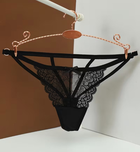 String noir dentelle pour - string, en