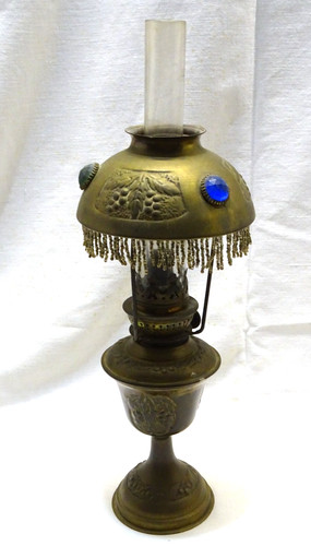 Ancienne petite lampe - ancienne, a