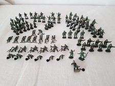 Lot 95 Petits Soldats 1/72