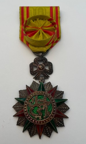 Officier ordre nichan - du,