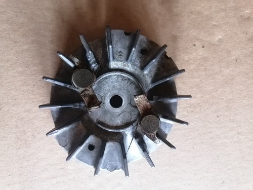 Volant moteur - , (origine)