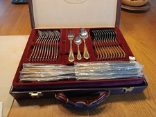 Ménagère Solingen modèle Antoinette 69 pièces neuves (manque un couteau)