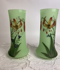 PAIRE DE VASES ART NOUVEAU OPALINE EMAILLÉ DECOR FLORAL EPOQUE 1900