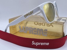 Oakley Frogskins Suprême Polished White /24k Gold Iridium Rare Collector Supreme