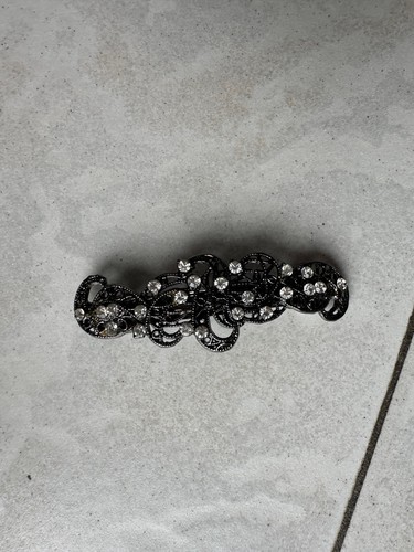 Barrette cheveux noire - à,
