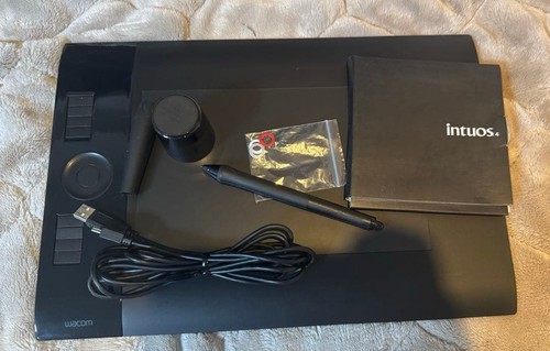 Tablette stylet wacom intuos4 - tablette,