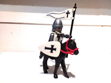 PLAYMOBIL CHEVALIER CROISÉ