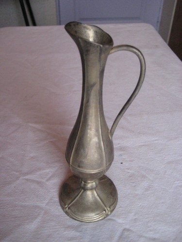 Vase forme de - forme, cruche