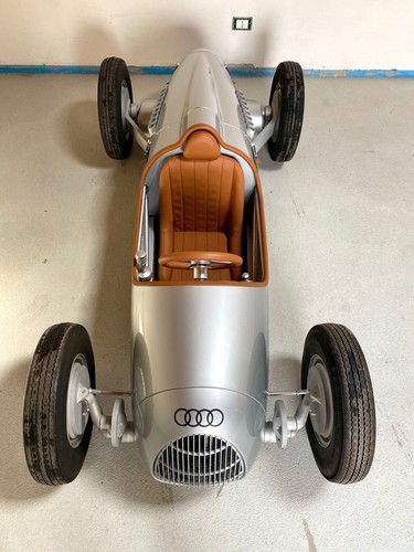 Auto union type - union, c