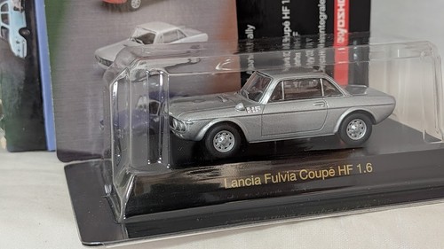 Voiture miniature kyosho 64 - voiture,