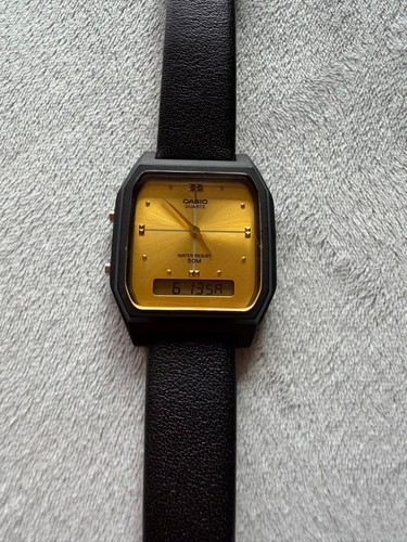 Montre numérique analogique