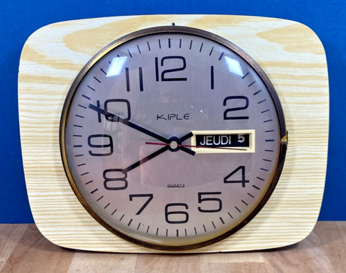Ancienne horloge murale