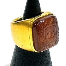 Bague carrée en pierre ambre