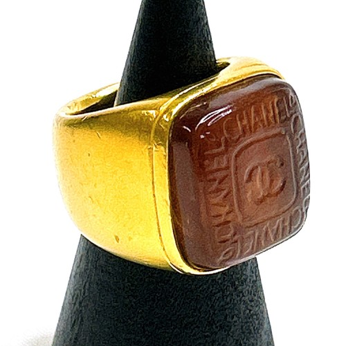Bague carrée pierre ambre - en,