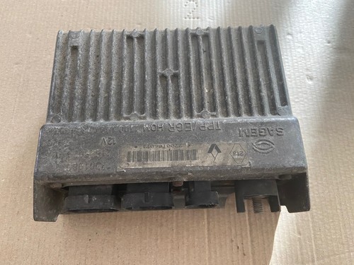 Calculateur moteur renault - calculateur,