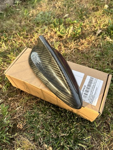 Cache antenne requin toit - requin,