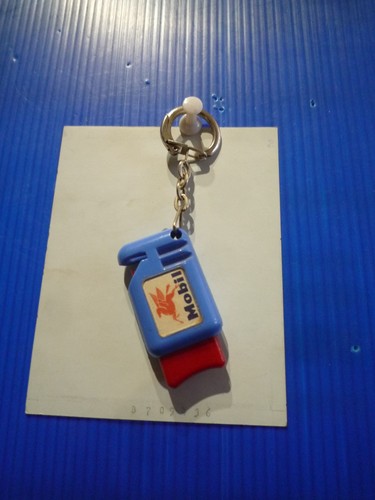 Old key fob mobil oil - old,