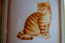 Cendrier carré en porcelaine blanche chat