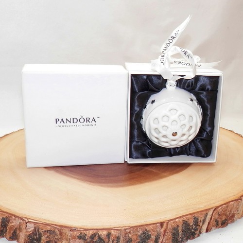 Pandora 2011 ball - 2011,