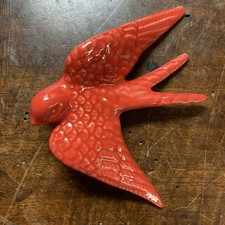 Hirondelle en céramique rouge