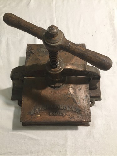Ancienne belle presse pour - belle,