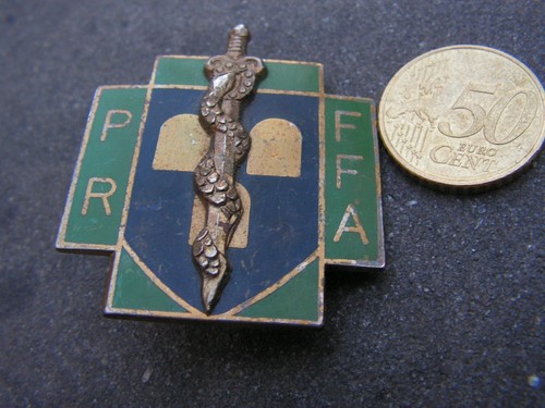 Insigne pharmacie forces - insigne,