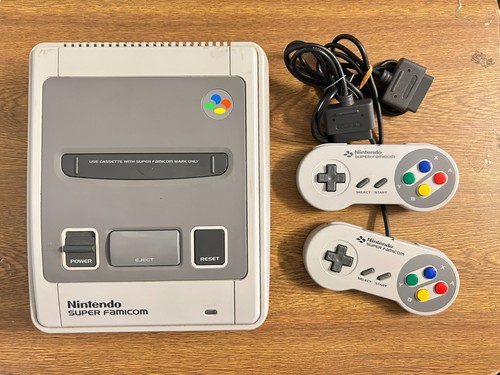 Nintendo super famicom console - nintendo,