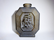 vase art déco verre moulé Pierre d'Avesn rare modèle voilier