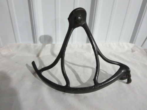 Singer sphinx treadle - treadle, sewing