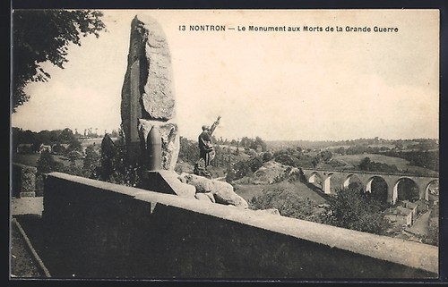 Cpa nontron monument - le, aux