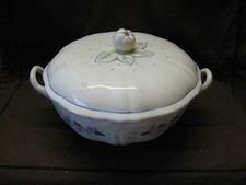 Très belle grande soupière Marie Pierre Boitard faïence de Gien vers 1980