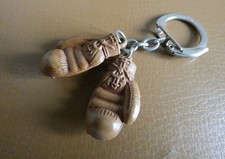 Ancien porte clé Paire de Gants de Boxe, miniature années 60.