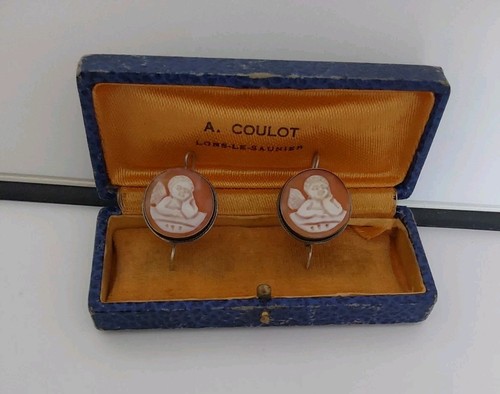 Très belles boucles - très,