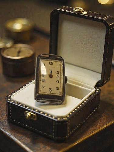 Montre mécanique ancienne