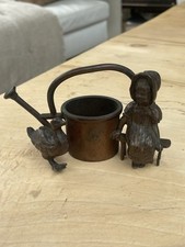 Ancienne sculpture statue en bronze jeune fille canard animalier  Vienne ??