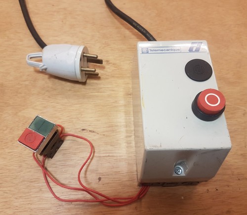 Boitier alimentation moteur - d'alimentation,