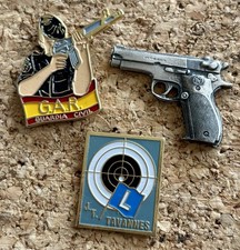 Rare Lot 3 pin's tir sportif GUN Smith & Wesson Pistolet Guardia Civil Police