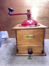 (n80) ancien Moulin a cafe ancien Goldenberg  ustensile Cuisine (rouge et bois)