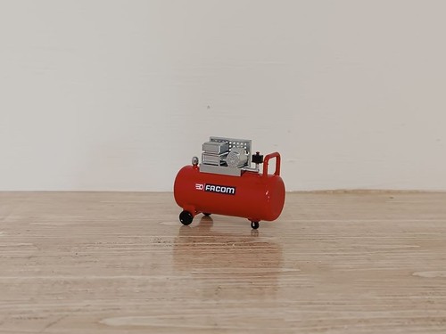 Compresseur pour dioramas - pour, 1/18
