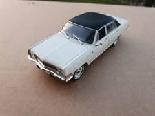 Opel Diplomat V8 Berline 1963 Blanc IXO 1/43