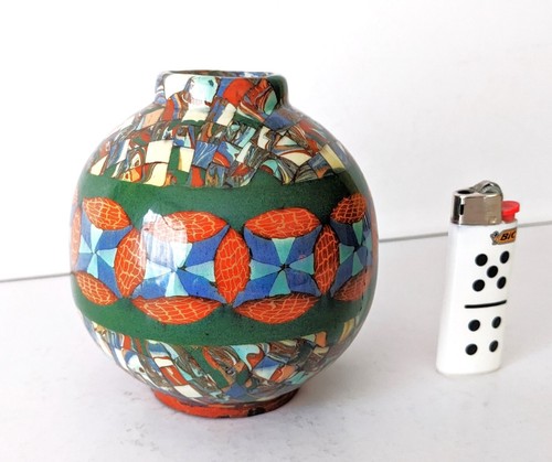Petit vase forme - , boule