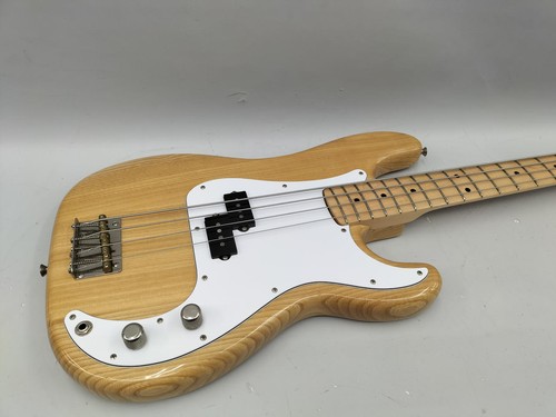 Guitare basse électrique