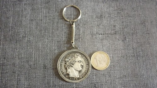 Porte cle metal napoleon - porte,