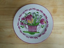 ASSIETTE CREUSE DECOR PANIER DE FLEURS SIGNEE EN NOIR + EN CREUX 14 - 18