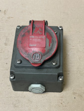 Prise électrique femelle