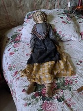 Ancienne Poupée Tête Papier Mâché Corps Paille et chiffon