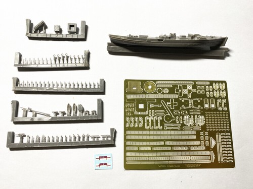 Triumph model 700 - 1/700, hms